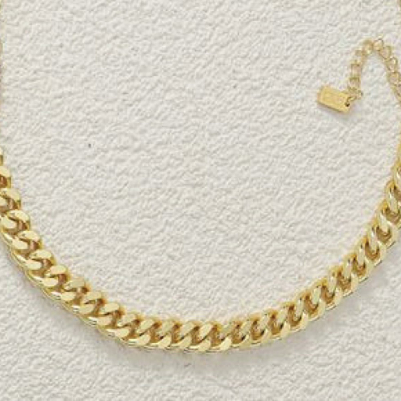 Goldie - Cuban Chain Necklace - HouseofLx - 18K Yellow Gold